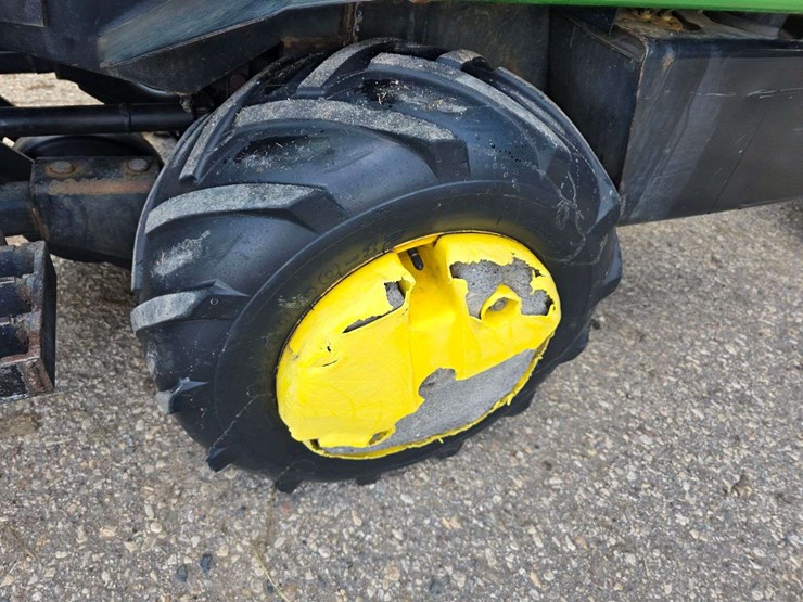 john-deere-f935-image-18