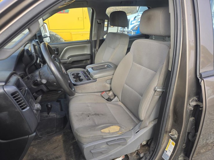 2015-chevrolet-2500-image-40