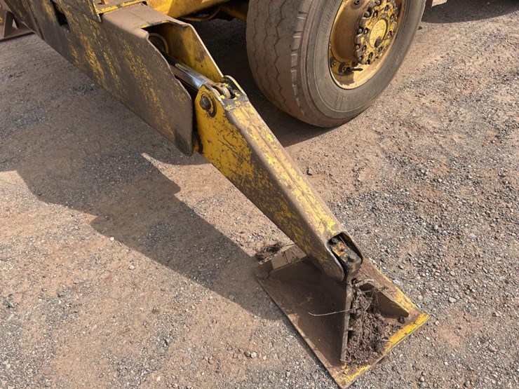 #1800-•-galion-2-stage-crane-truck-image-32