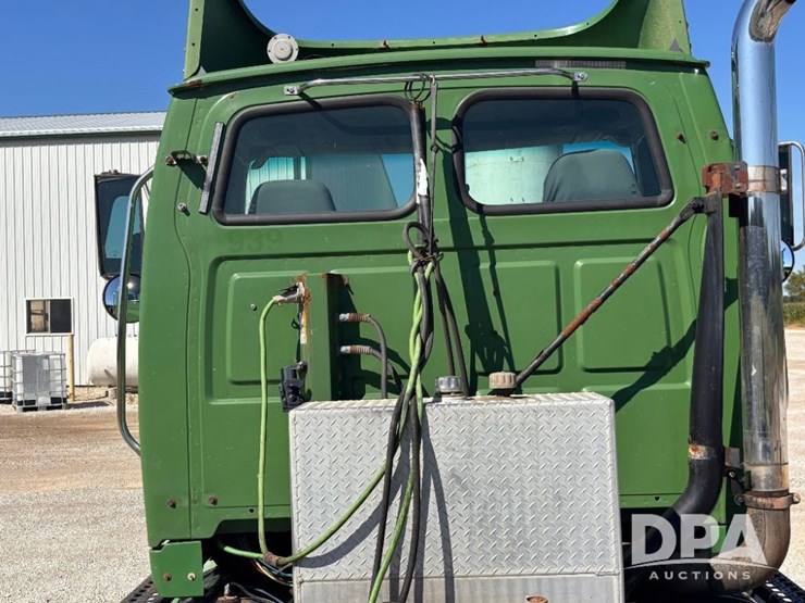 2004-sterling-day-cab-truck-(gp11427,-unit-31350)-image-36