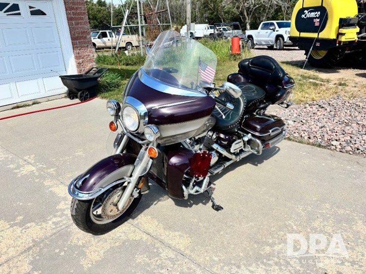 1999-yamaha-royal-star-venture-motorcycle-(gp11519)-image-1