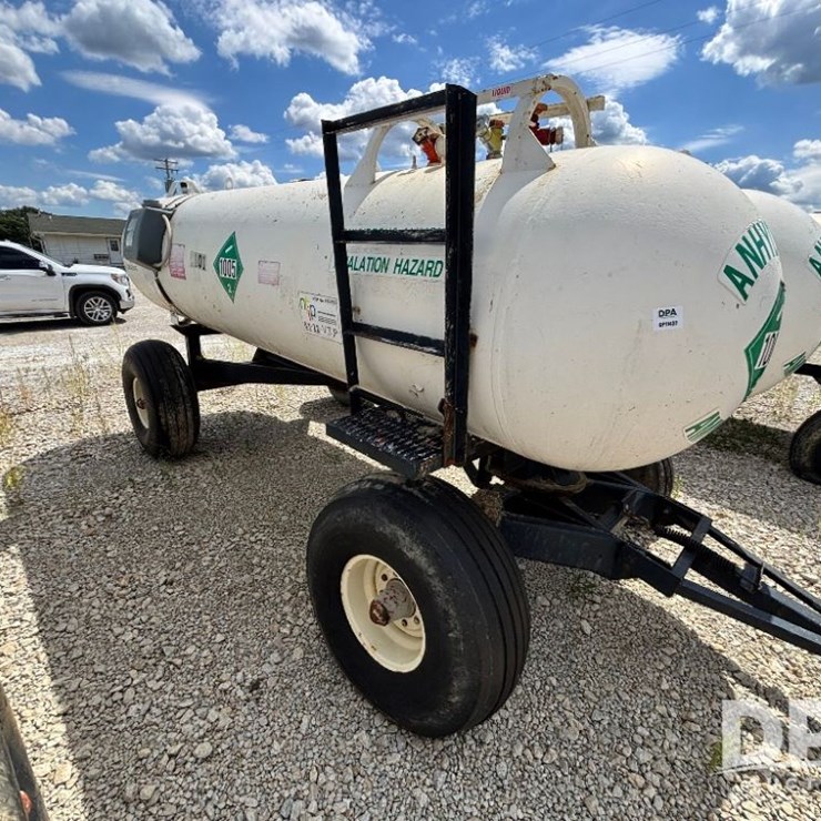 Double NH3 Nurse Tanks (GP11432, Unit 31556, Tank W101)