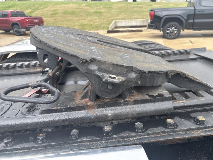 2020-peterbilt-389-image-60