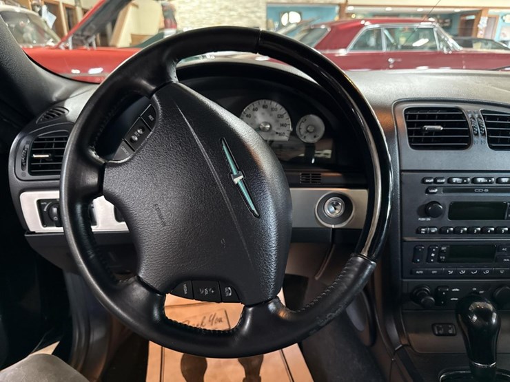 #1392-•-2003-ford-thunderbird-convertible-car-image-49