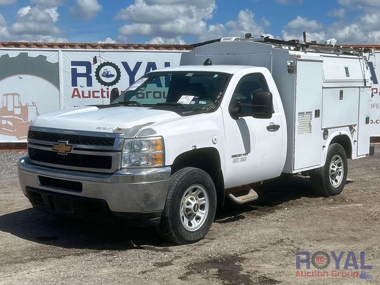 2012-chevrolet-silverado-3500hd-image-1