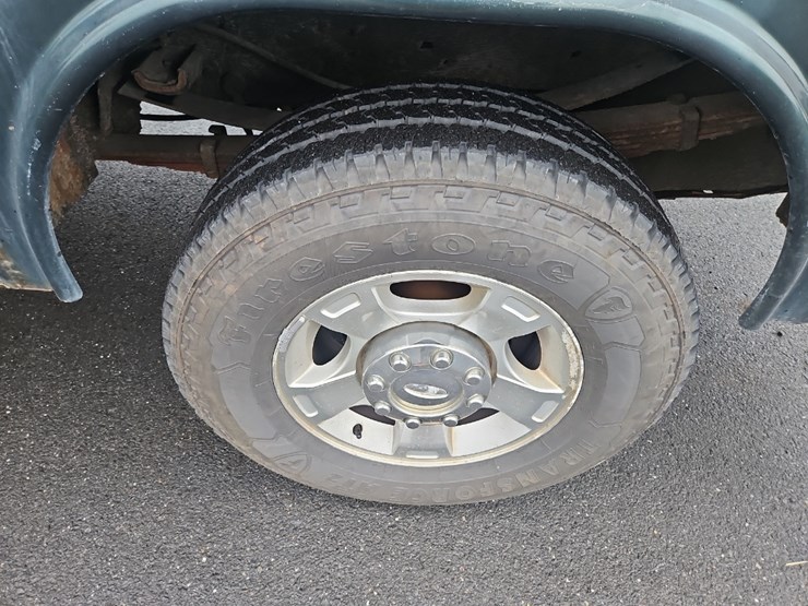 2011-ford-f350-xlt-image-13