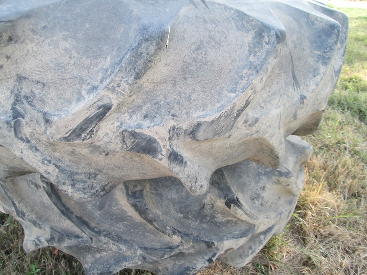 #29206-•-lot-of-(4)-18.4-38-tractor-tires-image-5