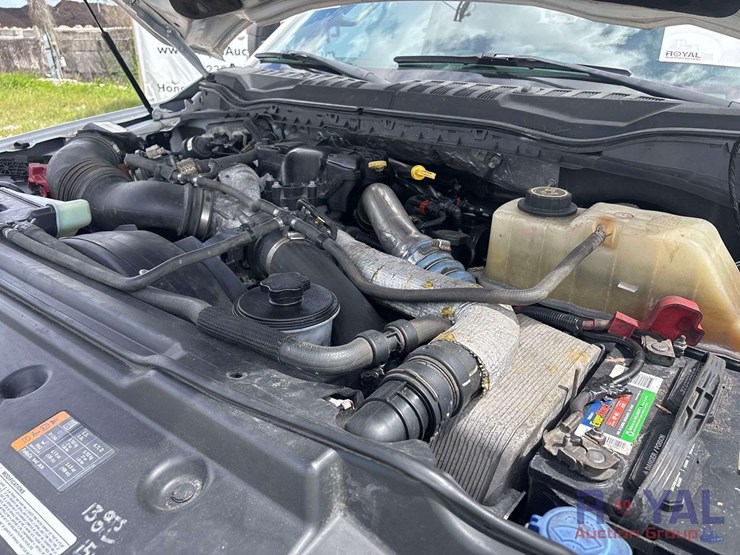 2017-ford-f550-image-16