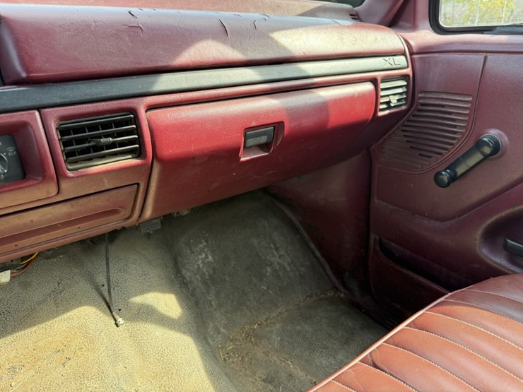 1996-ford-f350-xl-image-37