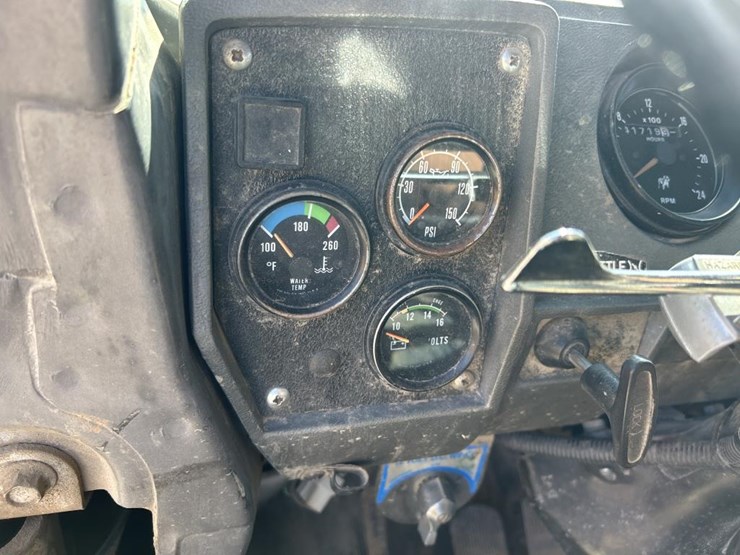 1995-mack-dm690s-image-76
