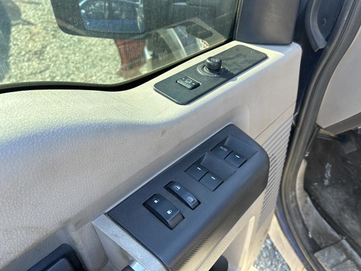 2010-ford-f250-xlt-image-61