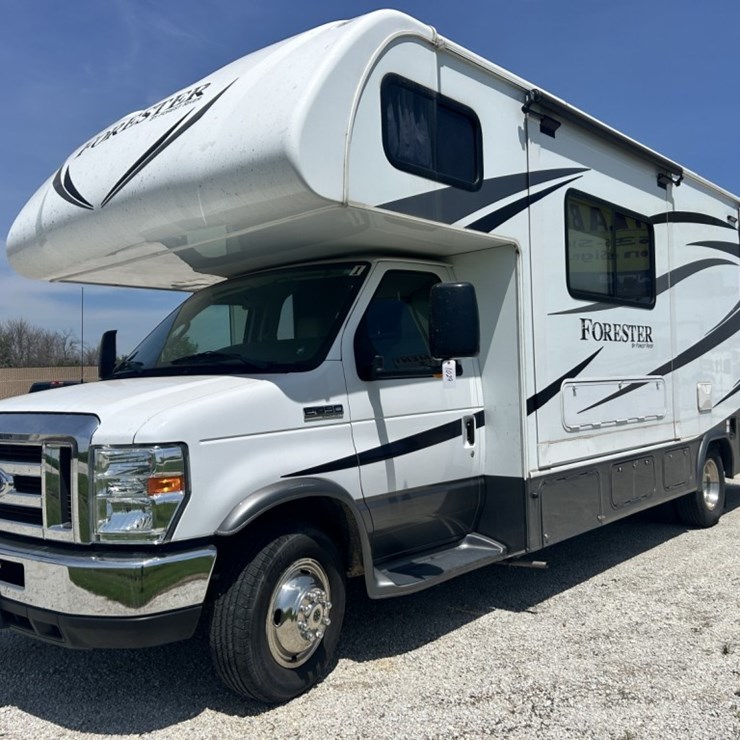 2017 FORD E450