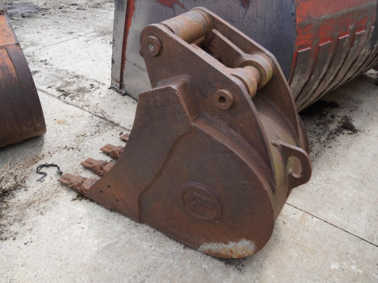 #207-•-excavator-bucket-image-3