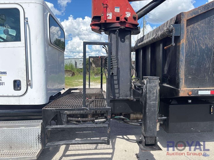 2015-peterbilt-337-image-24