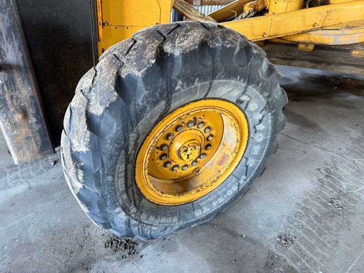 1994-deere-770bh-image-21