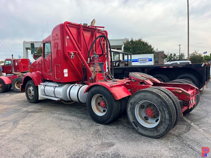 2009-kenworth-t800-image-4