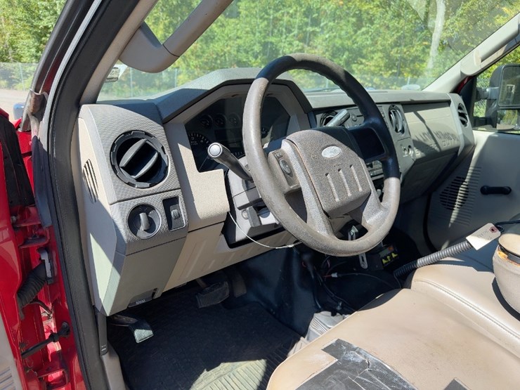 2008-ford-f450-xl-image-26