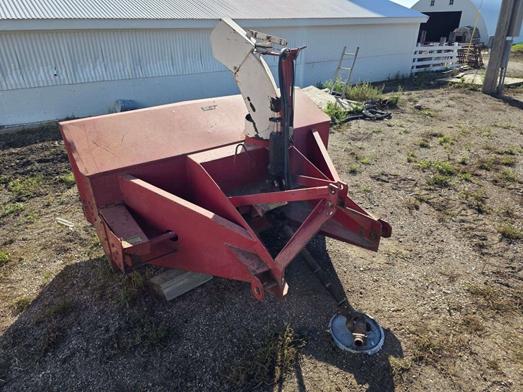 7’-snowblower,-3pt,-john-deere-cylinder-on-rotating-spout,-single-auger,-540-pto-*seller-is-going-so-image-3