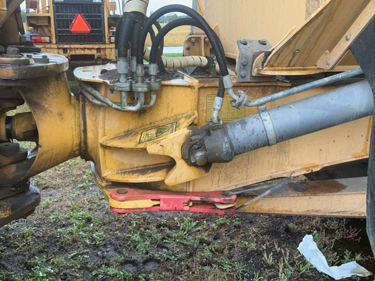 2006-volvo-a25d-image-38