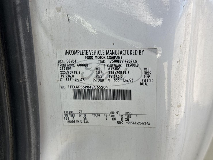 2004-ford-f550-xl-image-53