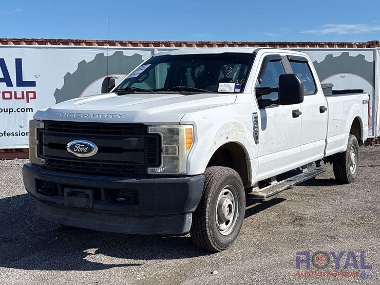 2017-ford-f350-image-1