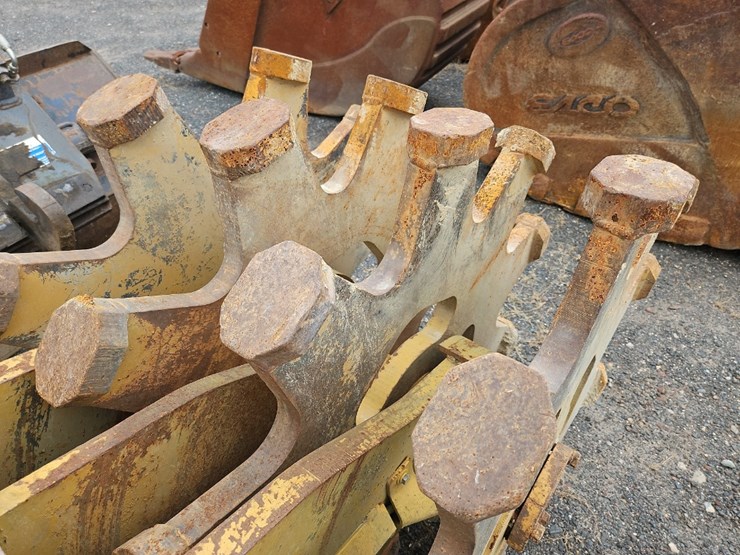 rockland-30"-padfoot-compactor-wheel-image-5