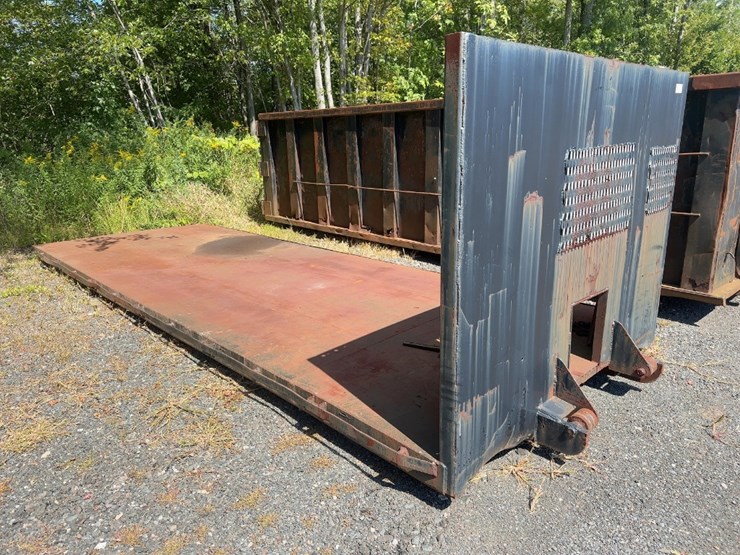 22'-flatbed-rolloff-body-image-4