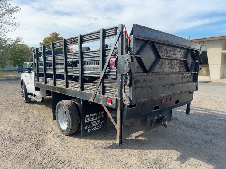 2004-ford-f550-xl-image-3