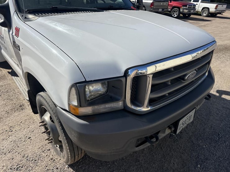 2004-ford-f550-xl-image-10