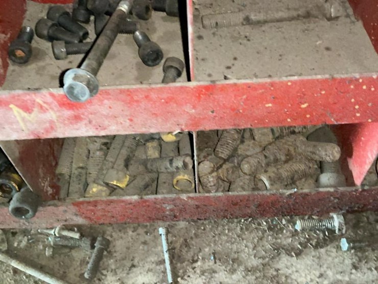 #120-•-coarse-thread-bolts-rack-and-contents-image-74