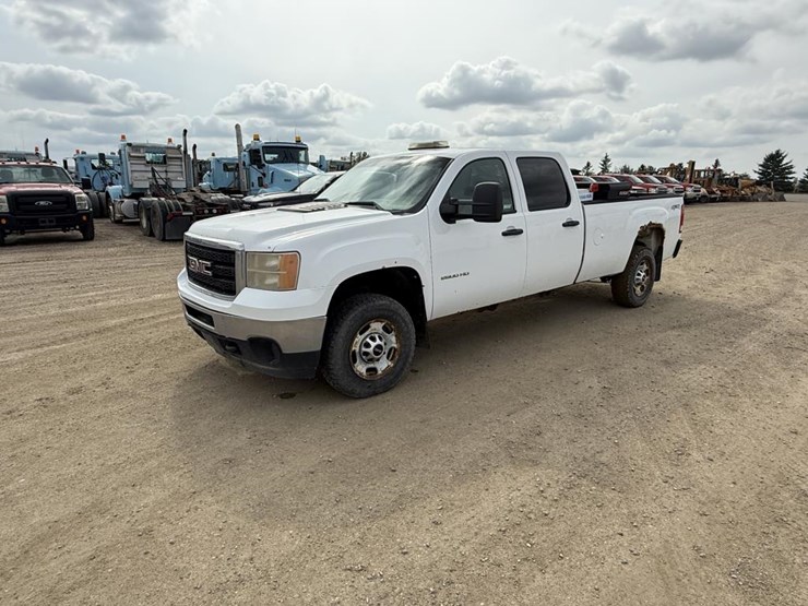 2011-gmc-2500hd-image-2