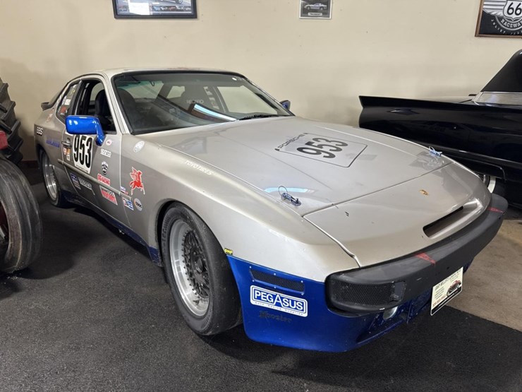 #1383-•-1984-porsche-944-rally-car-image-3