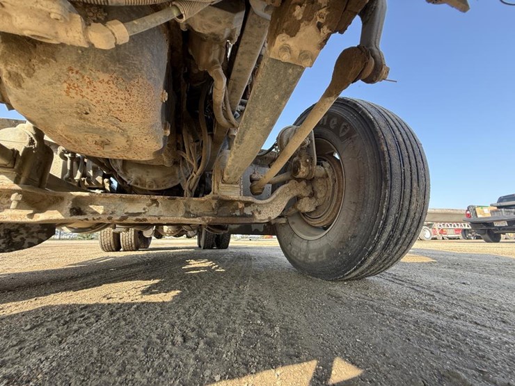 2015-kenworth-t800-image-49