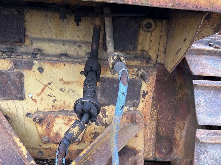 caterpillar-d4d-image-38