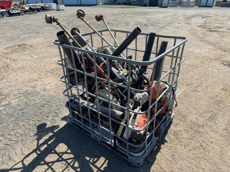 quantity-of-assorted-2-cycle-equipment-image-3