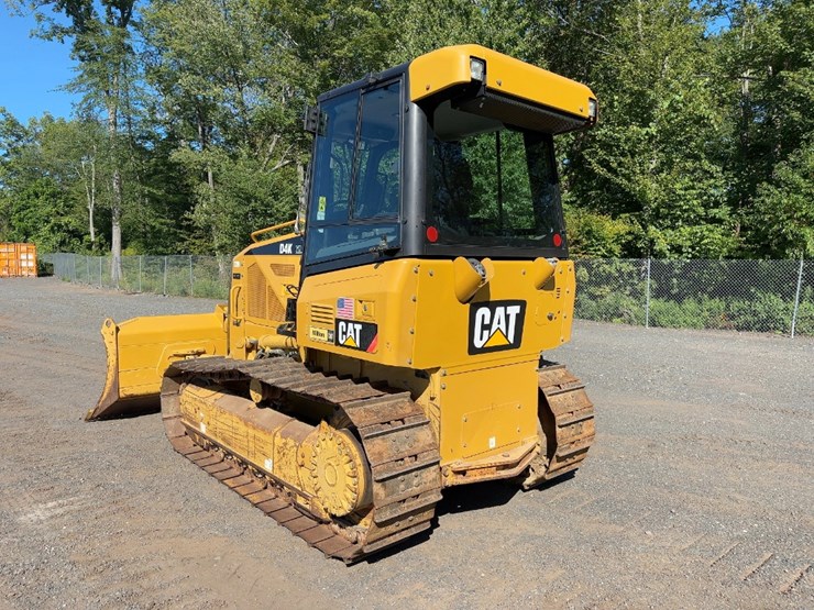 2011-caterpillar-d4k-xl-image-3