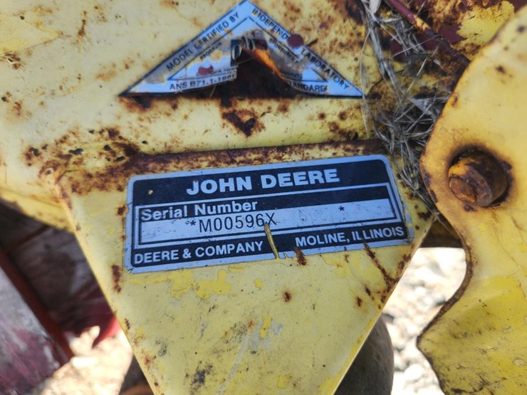 john-deere-318-image-8