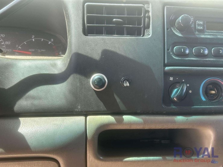 1999-ford-f450-image-21