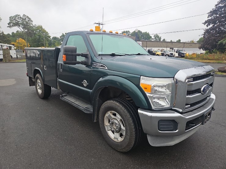 2011-ford-f350-xlt-image-3