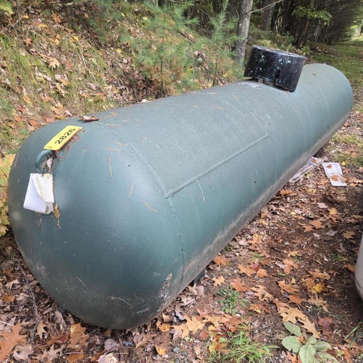 #2826 • BS&B 1000 Gallon LP Tank