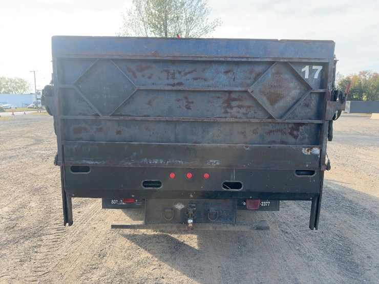 2004-ford-f550-xl-image-4