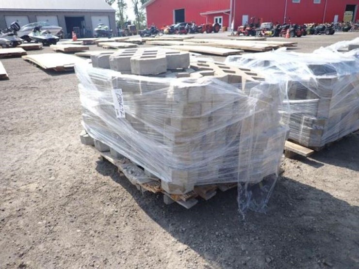 qty-of-(8)-skids-of-turfstone-pavers-&-decor-stone-image-40