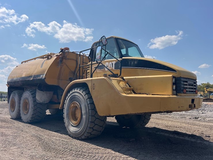 2005-caterpillar-740-image-6