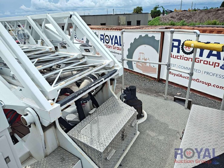 2009-pierce-105ft.-ladder-t/a-fire-truck-image-33