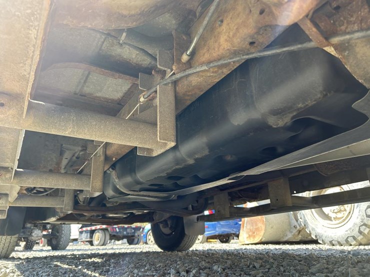 2014-ford-e250-image-23