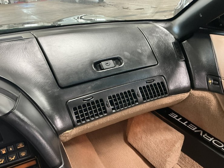 #2283-•-1993-chevrolet-corvette-convertible-image-53