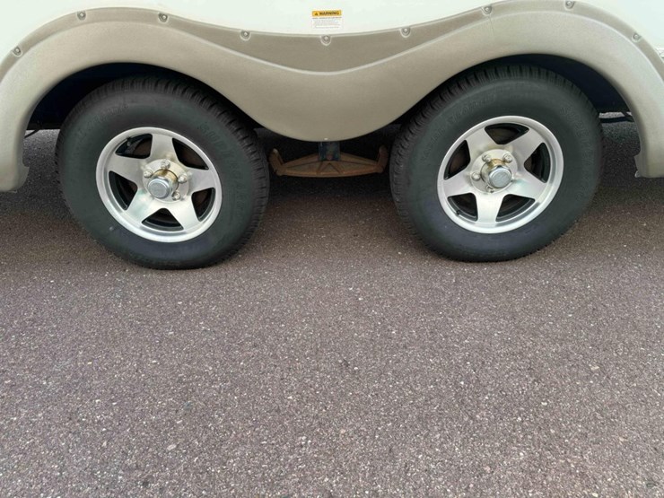 #2285-•-2010-keystone-bullet-250rks-camper-image-73