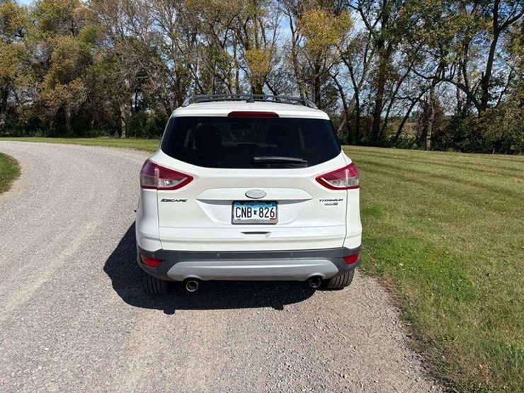 2013-ford-escape-titanium-image-26