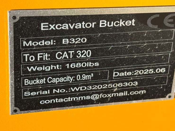 caterpillar-320-image-4