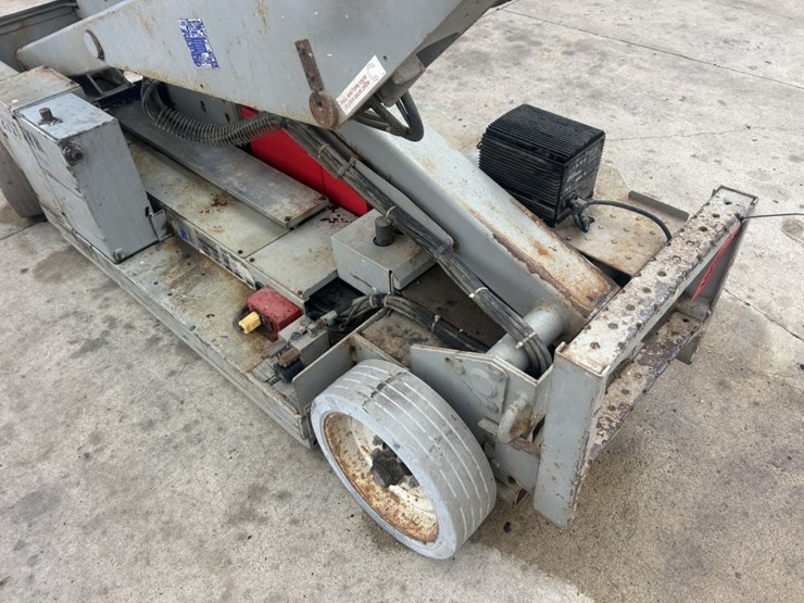 1999-mec-2033es-image-13